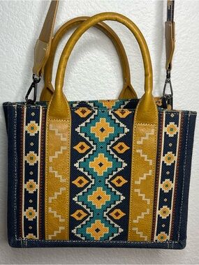 WRANGLER Crossbody Satchel Purse with Adjustable Strap Aztec southwest style